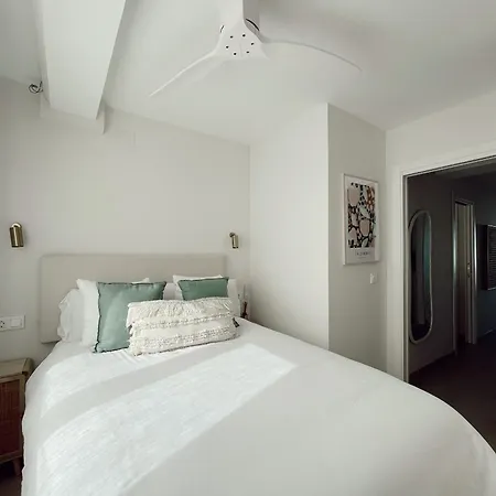 Con Vistas Al Puerto Y Parking * Dénia